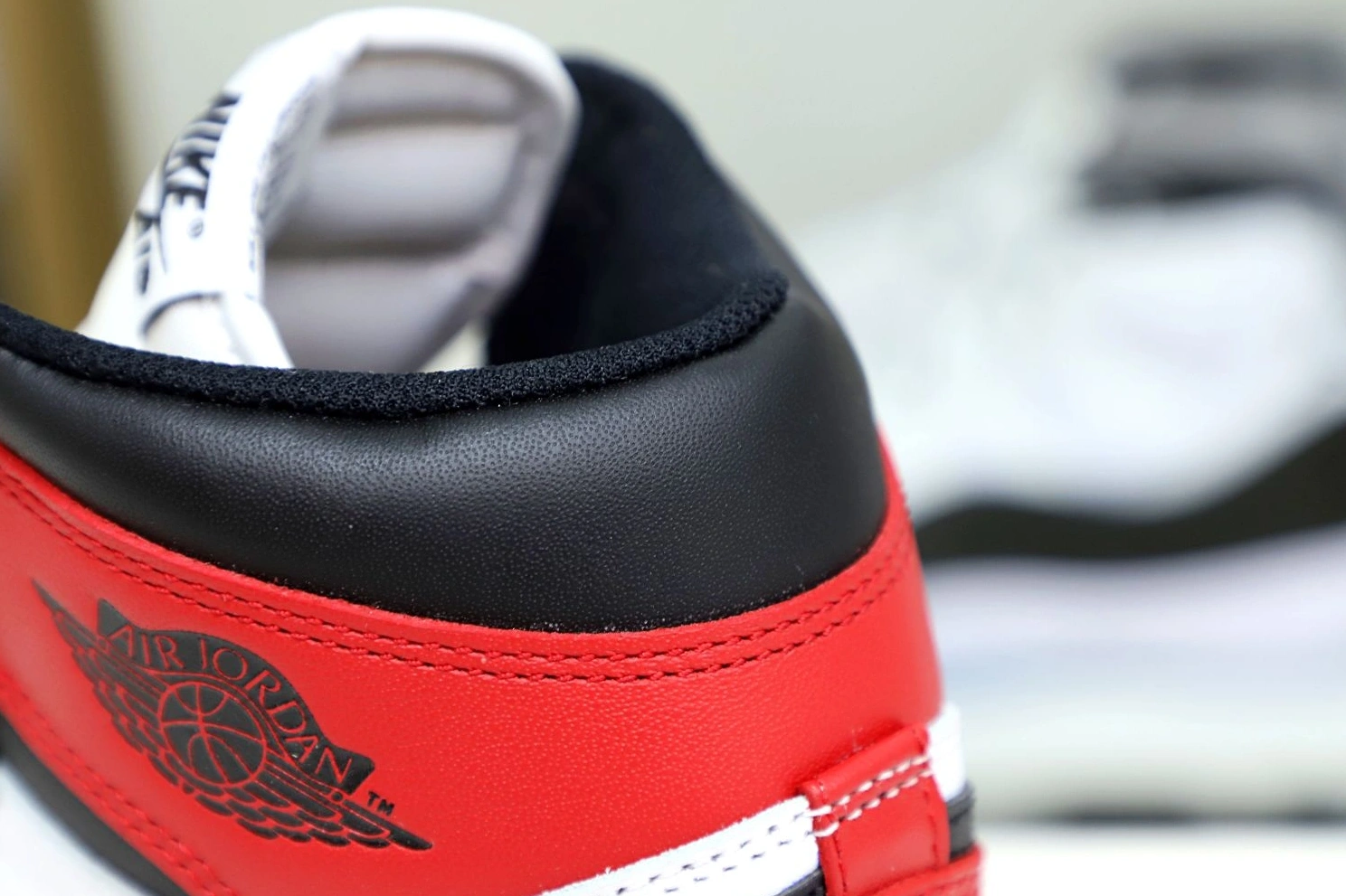 1 Jordan Air Fashionable Kimikick Retro Toe Black 1962 (2016) 0110